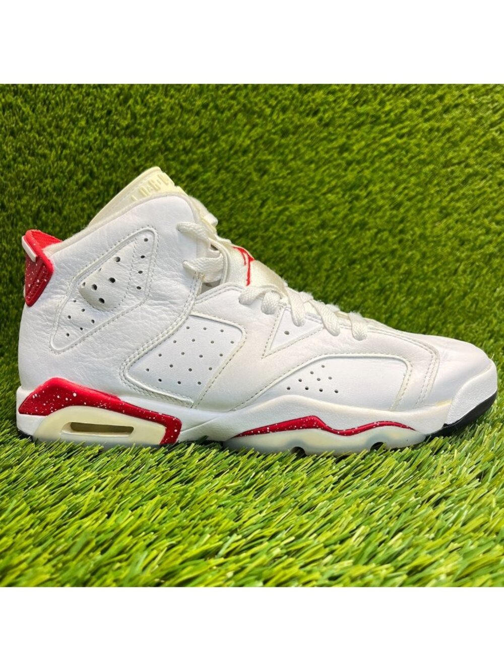 Nike Air Jordan 6 Retro Boys Size 7Y White Red Oreo Basketball Shoes Sneakers